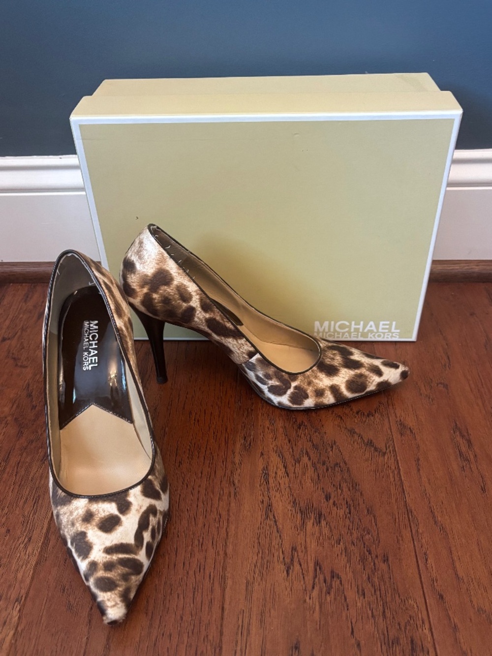 Leopard Michael Kors Pumps